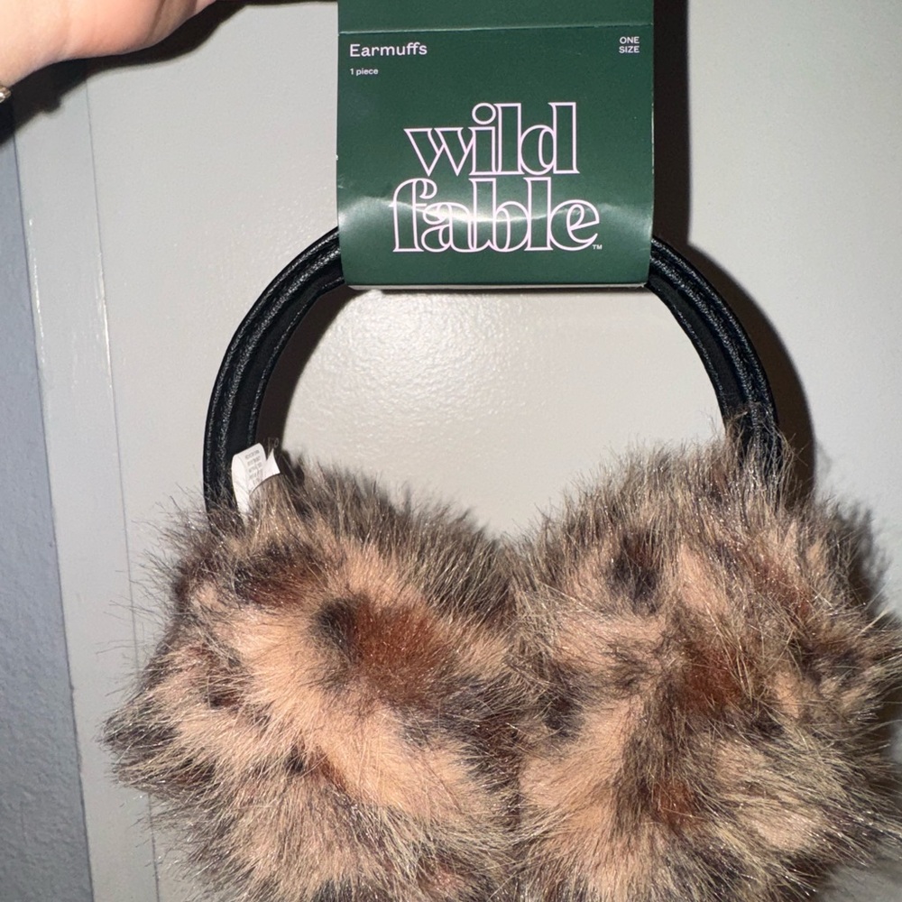 Cheetah/ leopard print earmuffs from wild fable brand new
